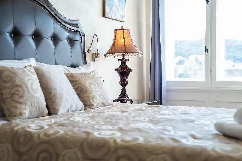 Metropole Luxury Rooms Split 4*,